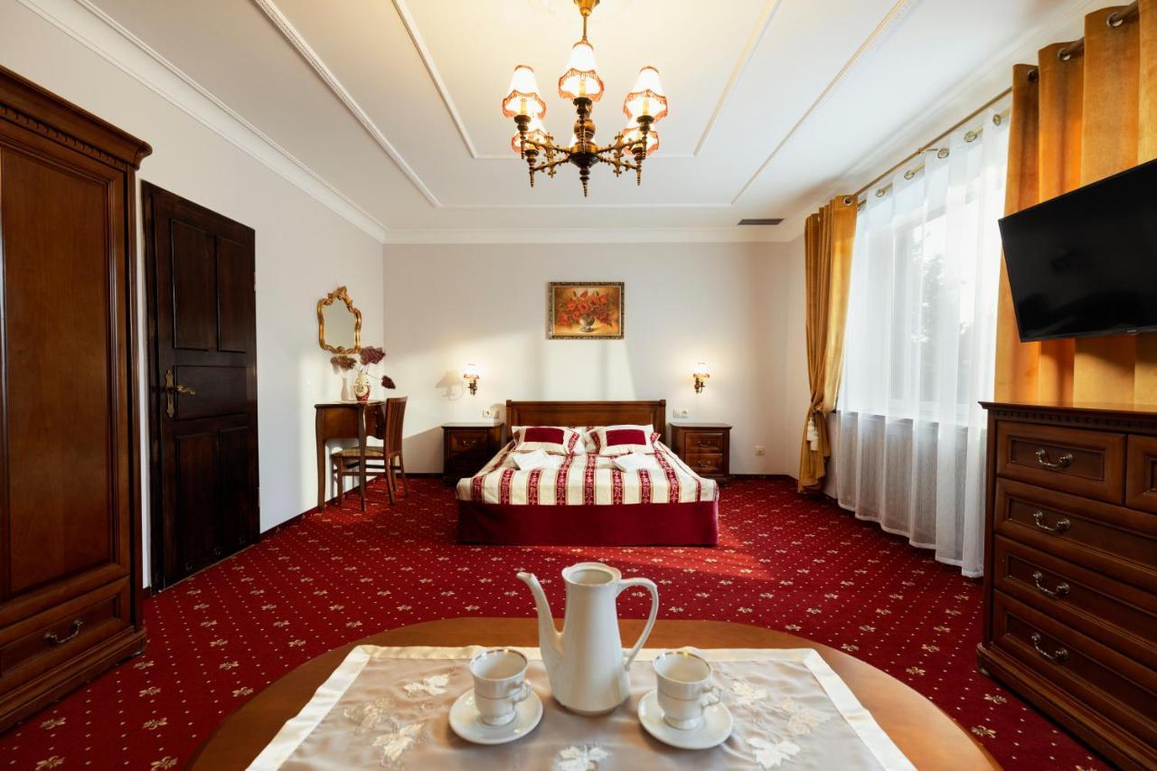 Villa Toscania-Check In 24H Posen Exterior foto
